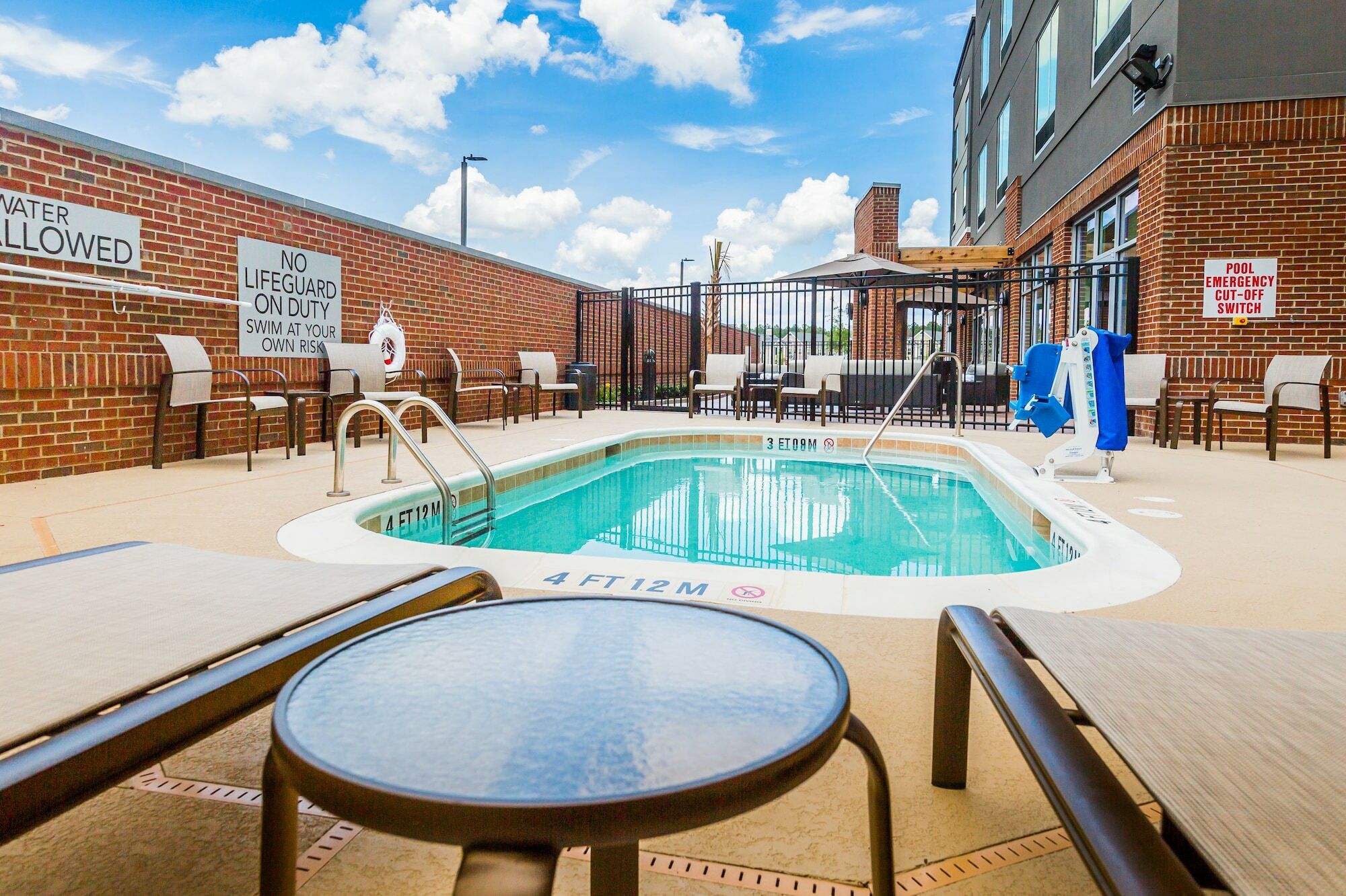 Courtyard By Marriott Columbia Cayce Hotel Ngoại thất bức ảnh